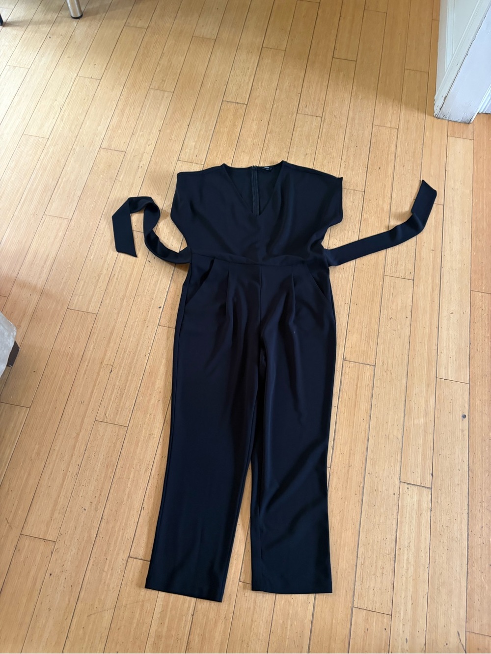 Express LARGE Black V-Neck Jumpsuit with Waist Sash